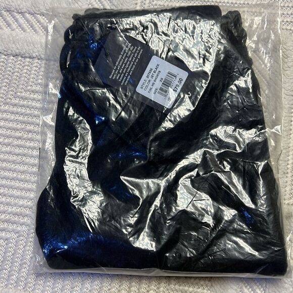 TRUE RELIGION - METALLIC LOGO RAW HEM SWEAT SHORT - Picture 4 of 7